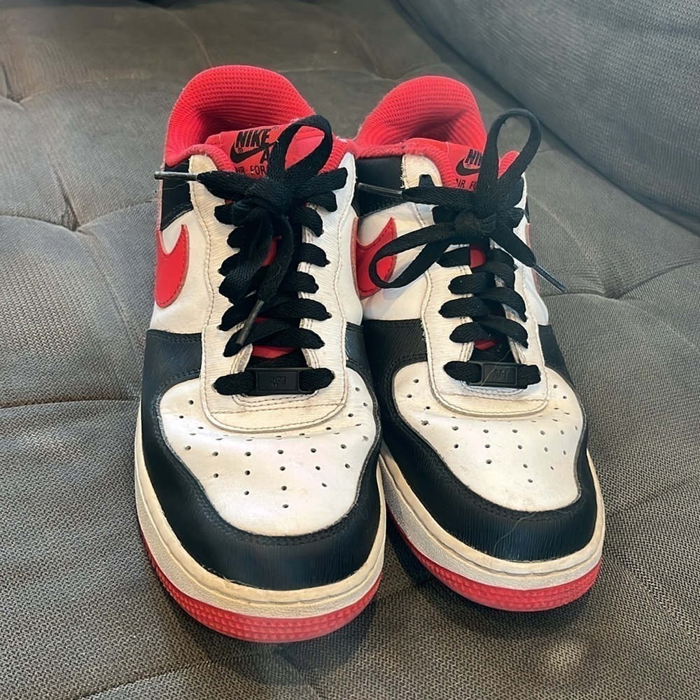 🇪🇸🐠Nike NBA Jordan Air Force 1 '07 LV8 75th Anniversary Trail Blazers red black - Picture 3 of 8
